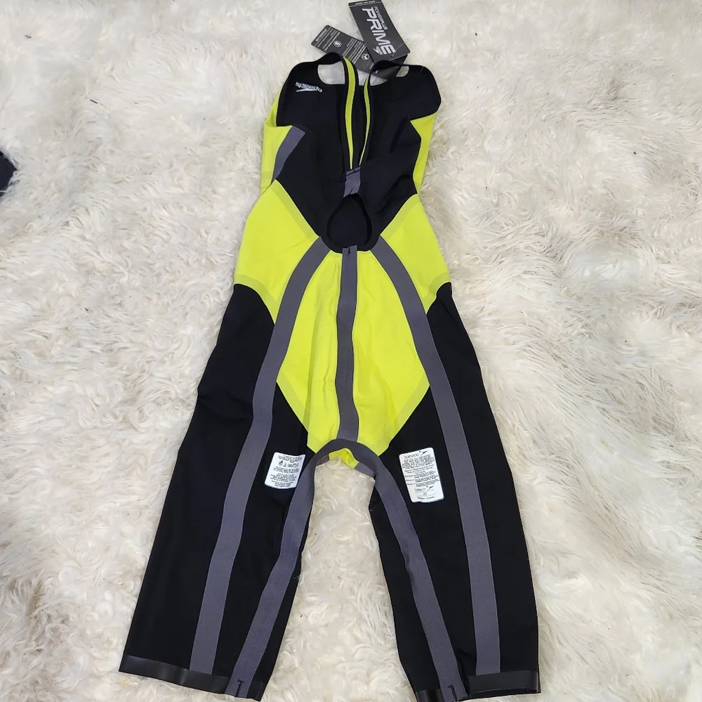 Speedo 2 NWT Race Day Ready Power Plus Kneeskin Size 20 Blue And Black